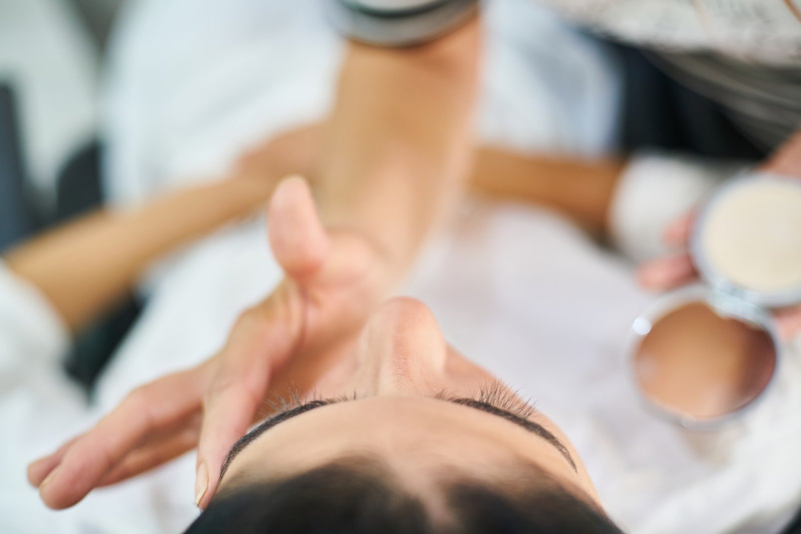 How to Shrink Pores: Microdermabrasion At Home - Kenzzi