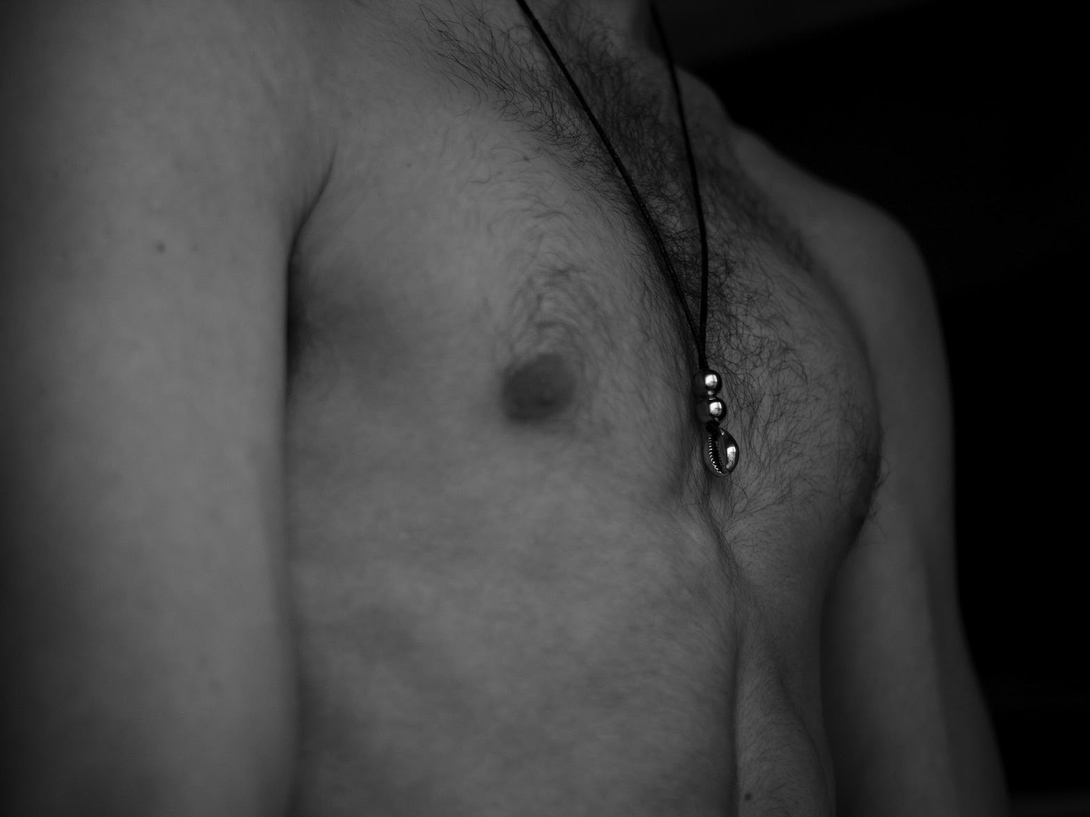 This Is The Best Way To Remove Chest Hair For Good - Kenzzi